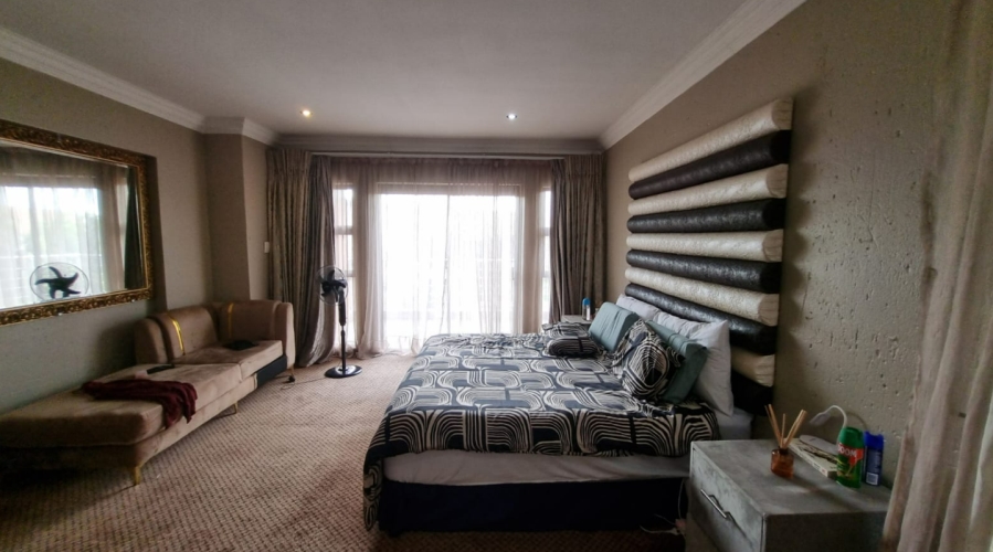 To Let 5 Bedroom Property for Rent in Brooklands Lifestyle Estate Gauteng