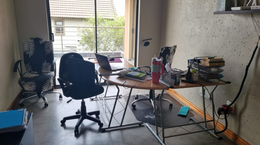 To Let 5 Bedroom Property for Rent in Brooklands Lifestyle Estate Gauteng