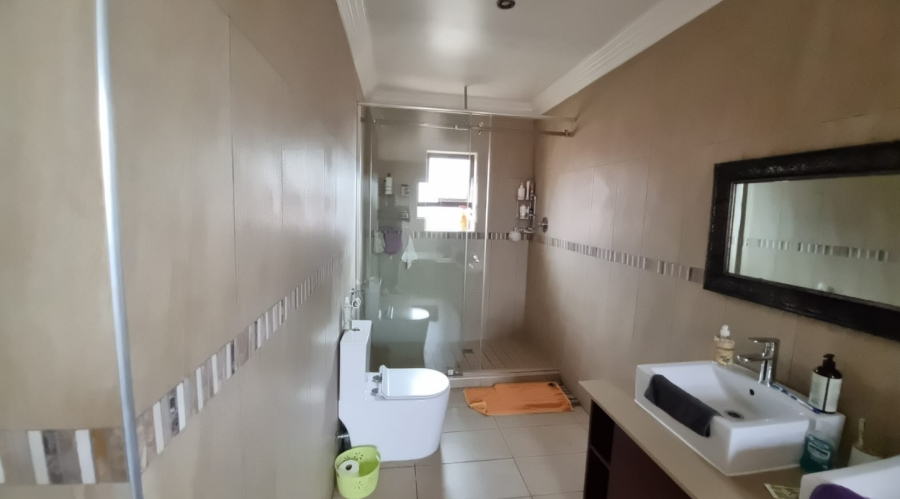 To Let 5 Bedroom Property for Rent in Brooklands Lifestyle Estate Gauteng