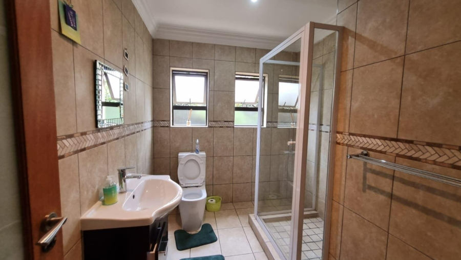 To Let 5 Bedroom Property for Rent in Brooklands Lifestyle Estate Gauteng