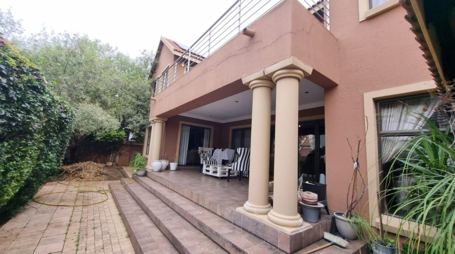 To Let 5 Bedroom Property for Rent in Brooklands Lifestyle Estate Gauteng