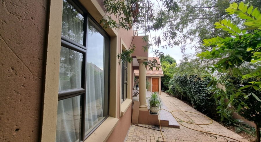 To Let 5 Bedroom Property for Rent in Brooklands Lifestyle Estate Gauteng