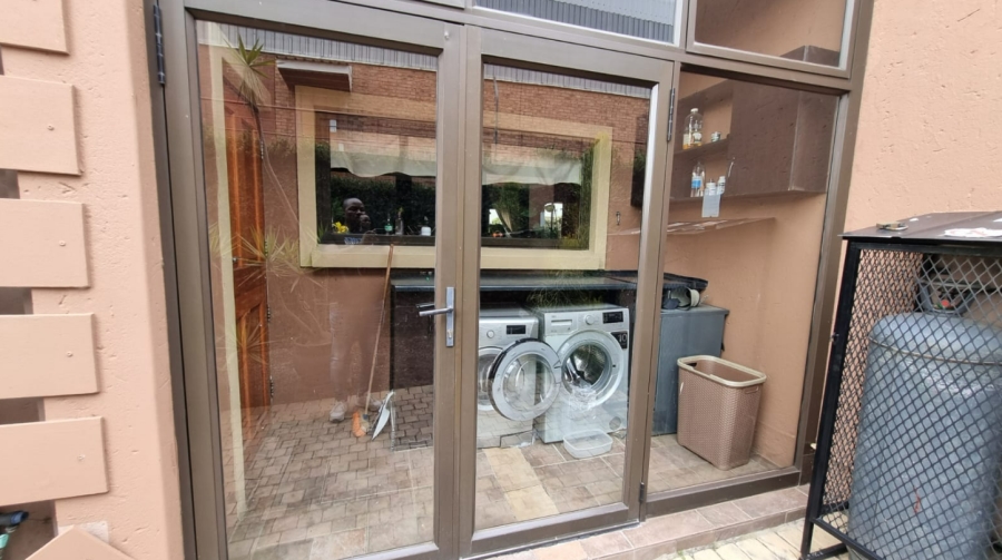 To Let 5 Bedroom Property for Rent in Brooklands Lifestyle Estate Gauteng