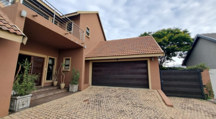 To Let 5 Bedroom Property for Rent in Brooklands Lifestyle Estate Gauteng
