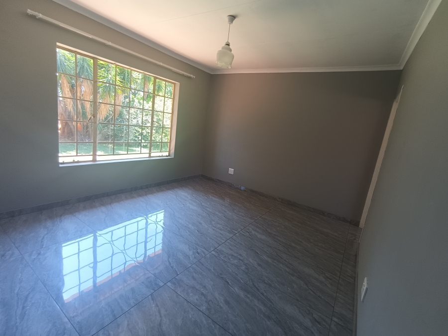 3 Bedroom Property for Sale in Dorandia Gauteng