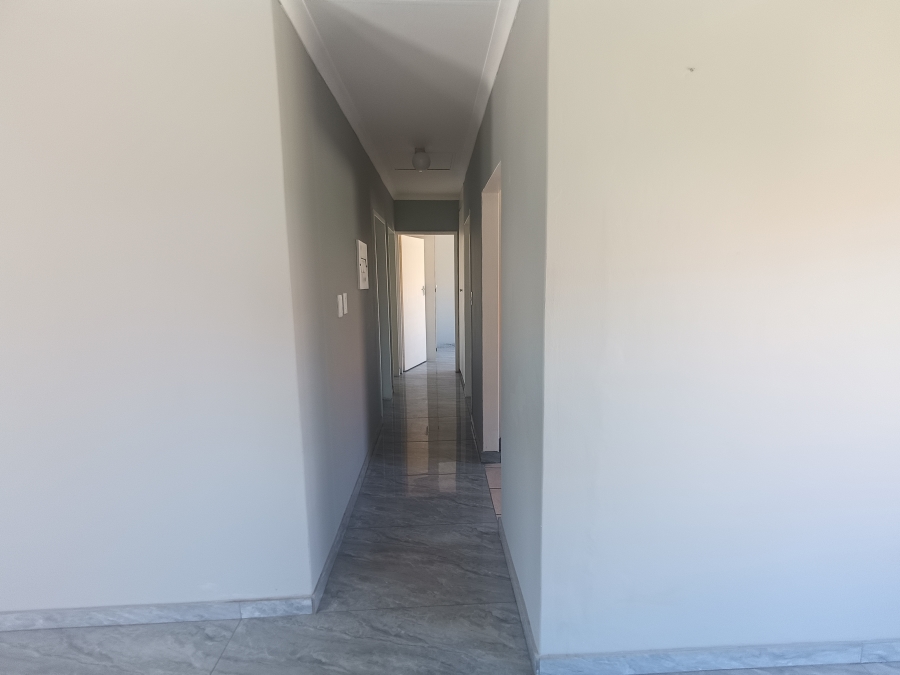 3 Bedroom Property for Sale in Dorandia Gauteng
