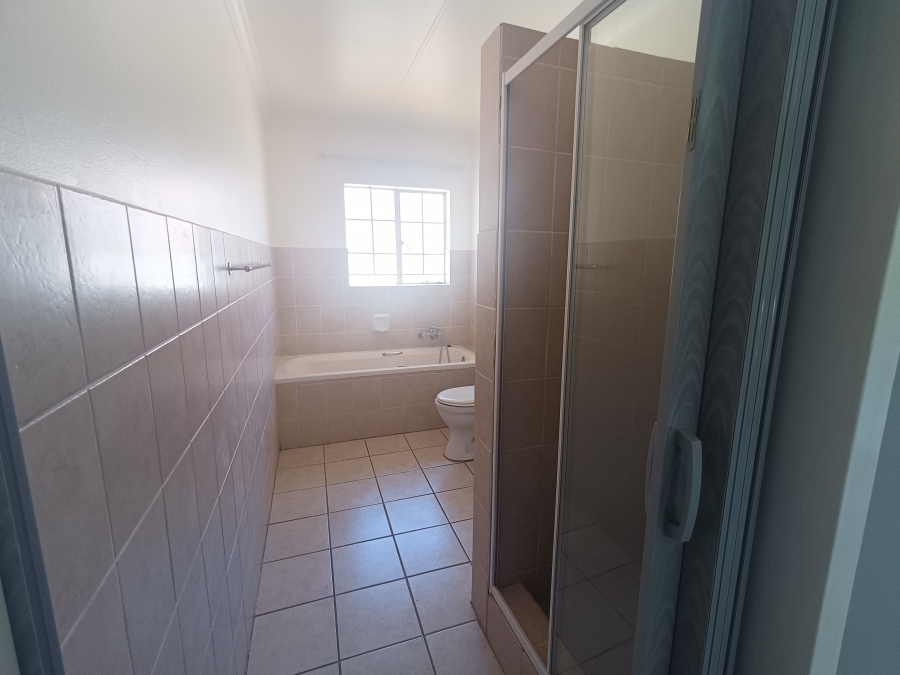 3 Bedroom Property for Sale in Dorandia Gauteng