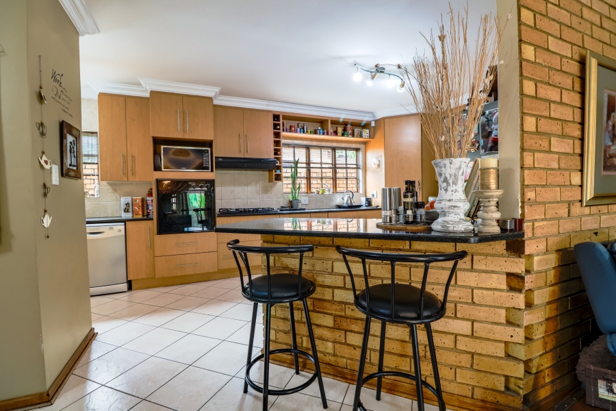 3 Bedroom Property for Sale in Thatchfield Estate Gauteng