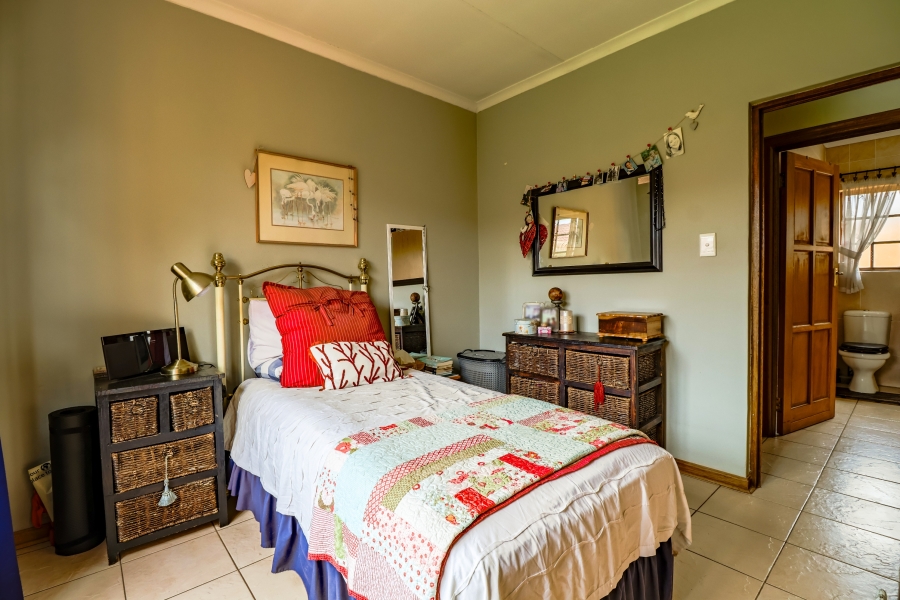 3 Bedroom Property for Sale in Thatchfield Estate Gauteng