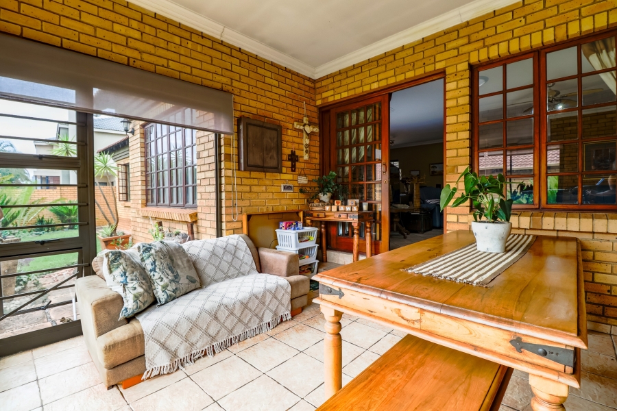 3 Bedroom Property for Sale in Thatchfield Estate Gauteng