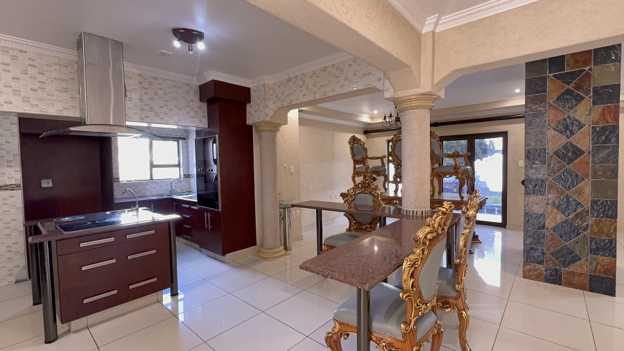 5 Bedroom Property for Sale in Helderwyk Gauteng