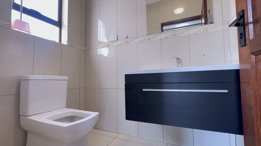 5 Bedroom Property for Sale in Helderwyk Gauteng