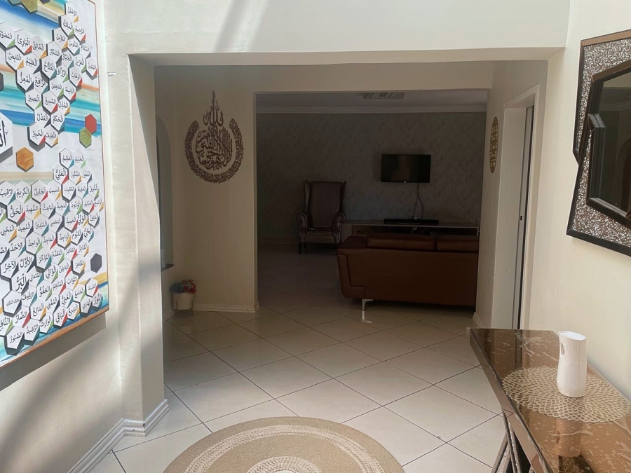 3 Bedroom Property for Sale in Lakefield Gauteng