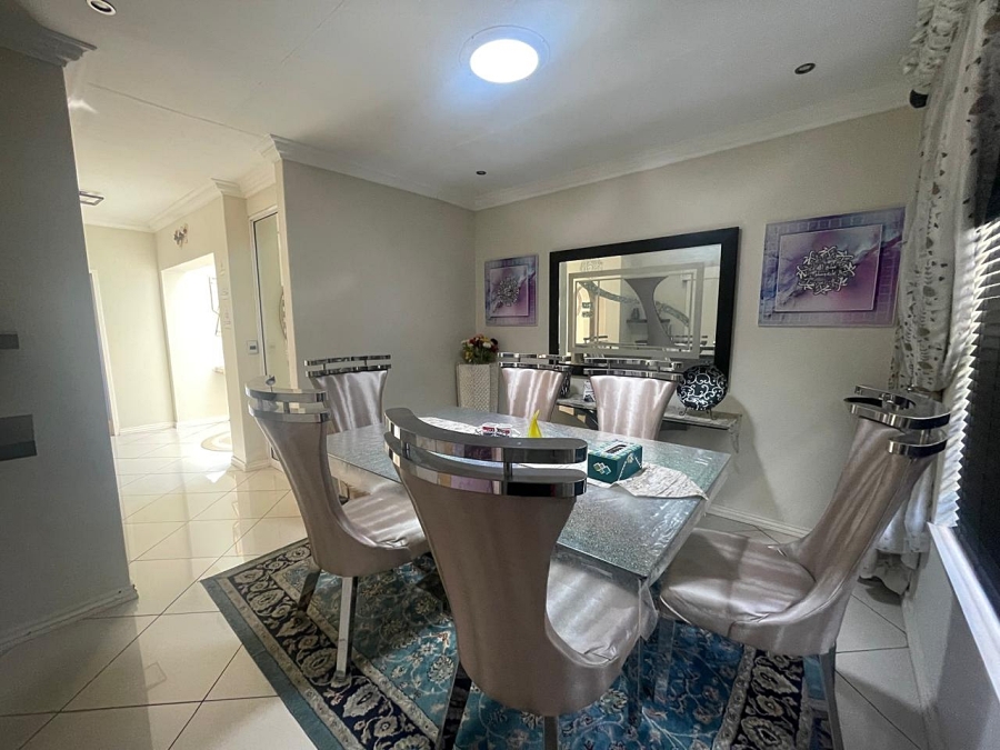 3 Bedroom Property for Sale in Lakefield Gauteng