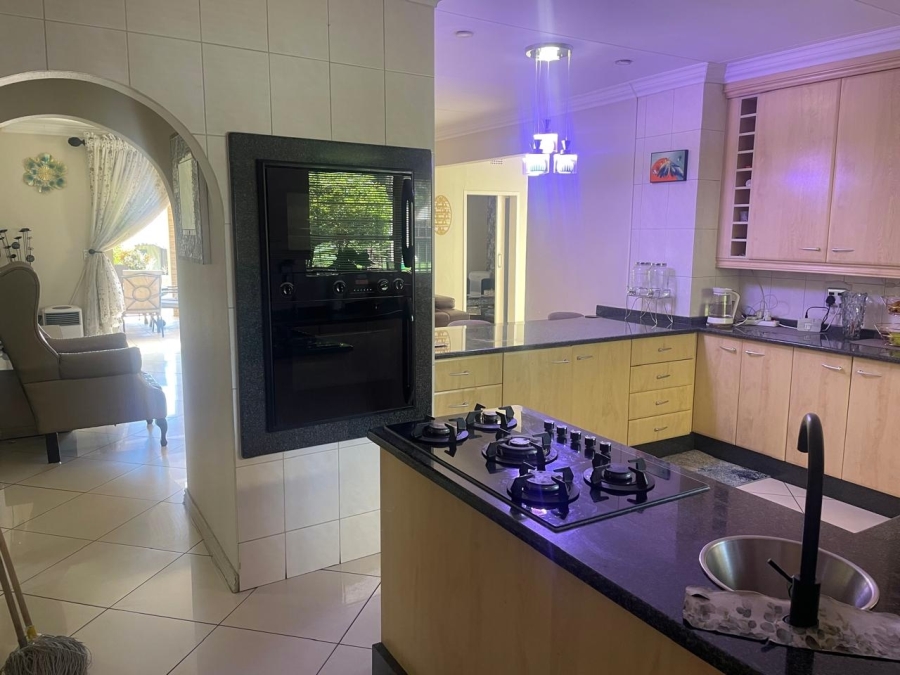 3 Bedroom Property for Sale in Lakefield Gauteng