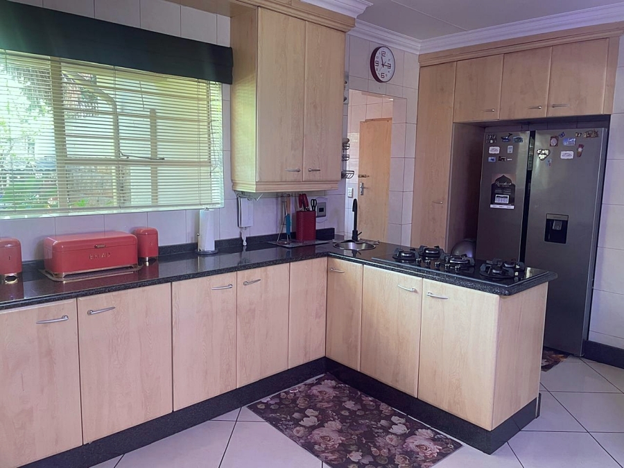 3 Bedroom Property for Sale in Lakefield Gauteng