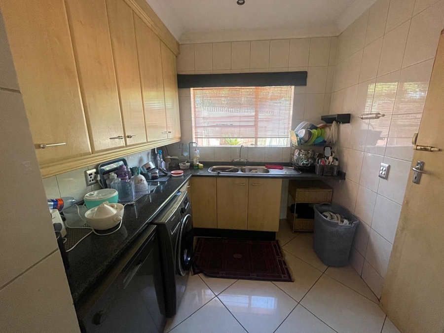 3 Bedroom Property for Sale in Lakefield Gauteng