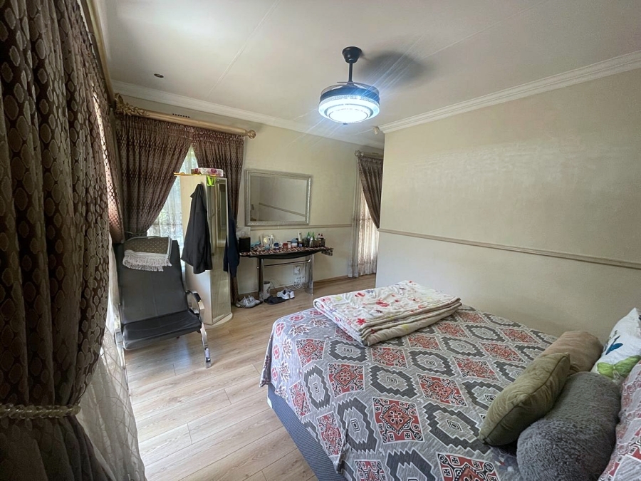 3 Bedroom Property for Sale in Lakefield Gauteng