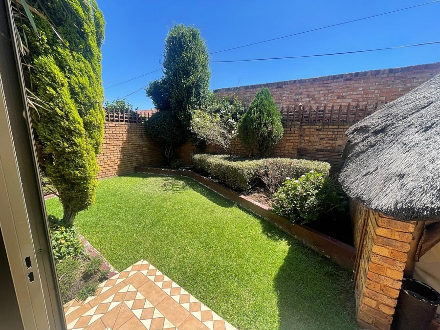 3 Bedroom Property for Sale in Lakefield Gauteng