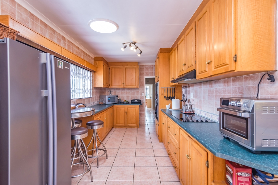 4 Bedroom Property for Sale in Rant En Dal Gauteng