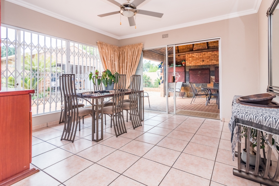 4 Bedroom Property for Sale in Rant En Dal Gauteng