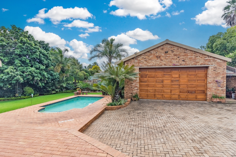 4 Bedroom Property for Sale in Rant En Dal Gauteng