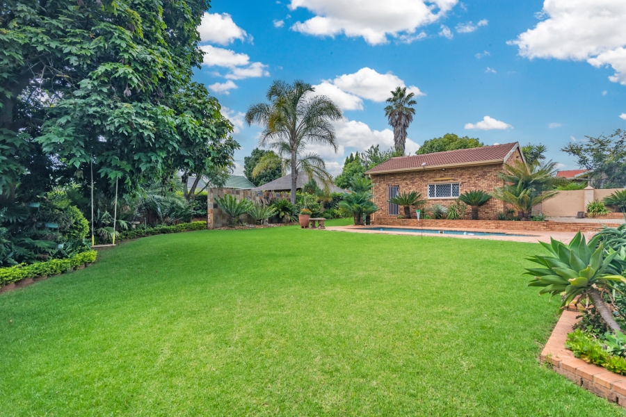 4 Bedroom Property for Sale in Rant En Dal Gauteng