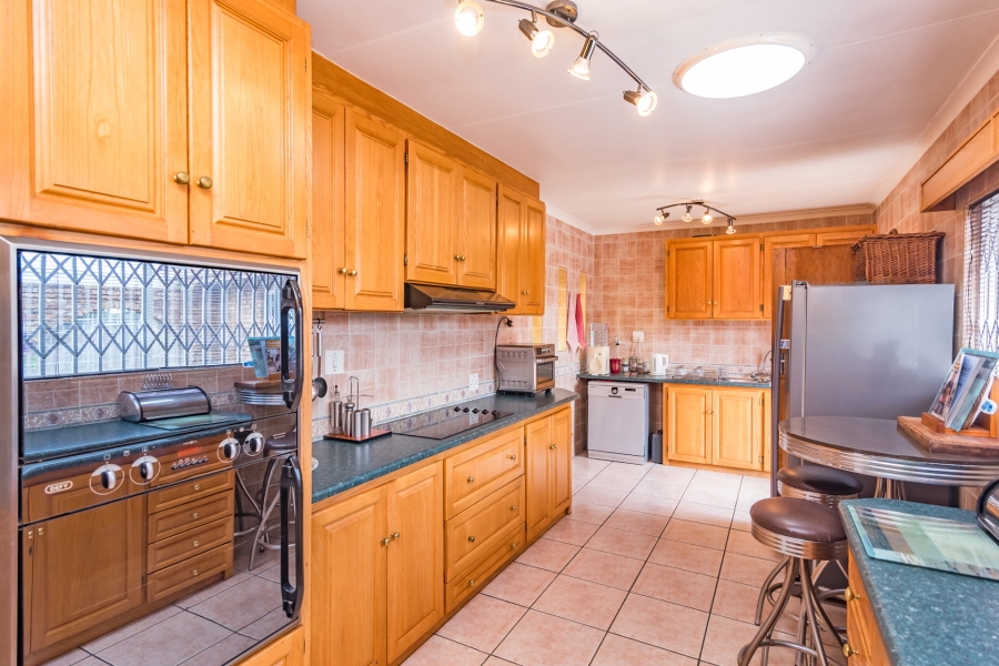 4 Bedroom Property for Sale in Rant En Dal Gauteng