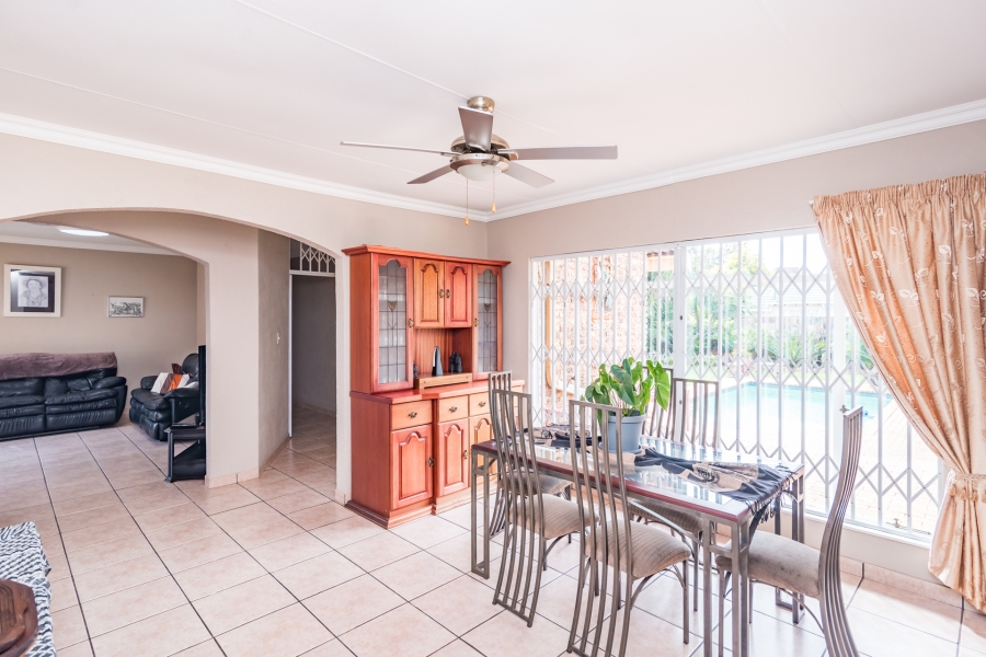 4 Bedroom Property for Sale in Rant En Dal Gauteng