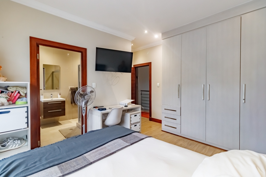 4 Bedroom Property for Sale in Midstream Estate Gauteng