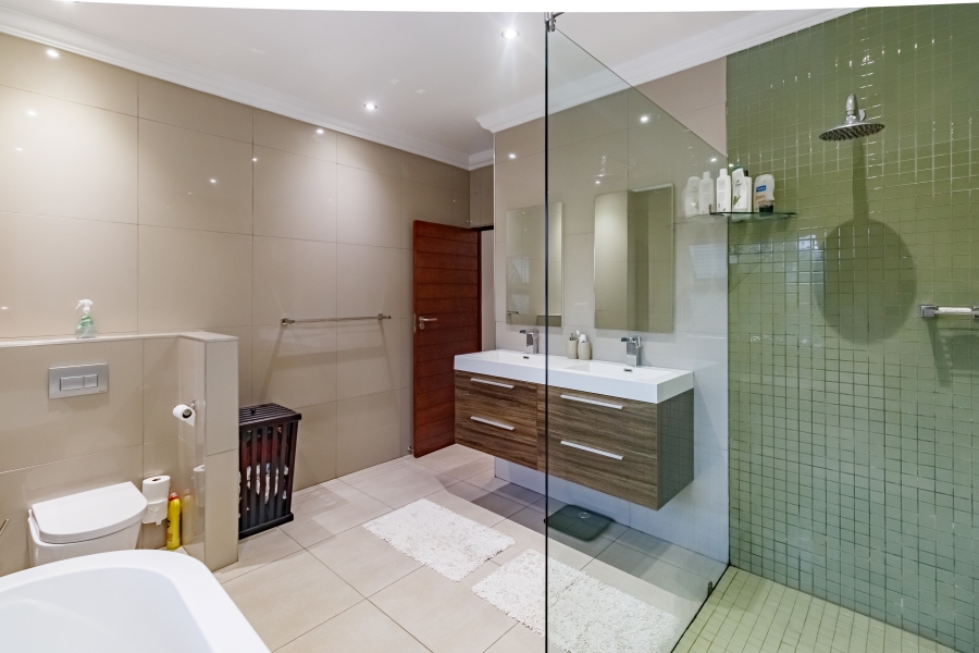 4 Bedroom Property for Sale in Midstream Estate Gauteng