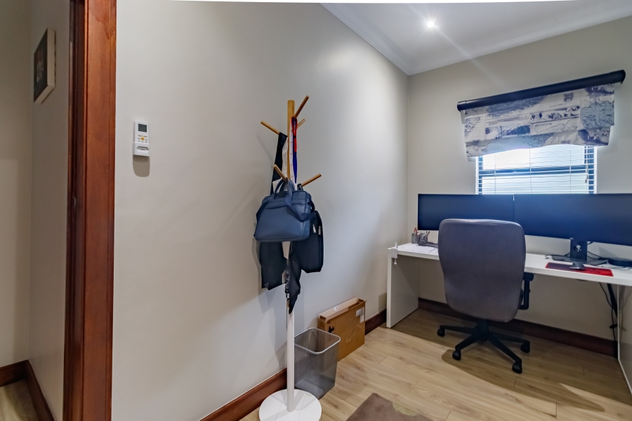 4 Bedroom Property for Sale in Midstream Estate Gauteng