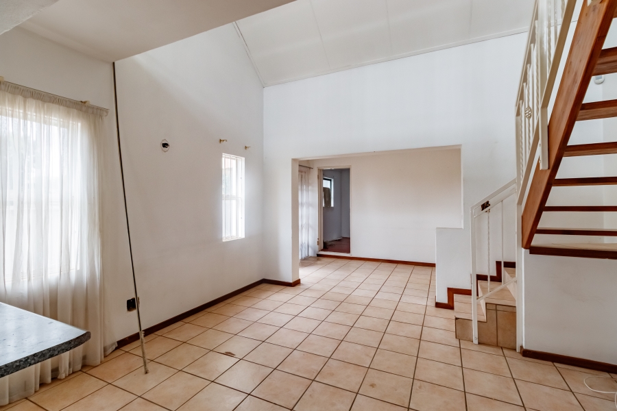 3 Bedroom Property for Sale in Noordwyk Gauteng