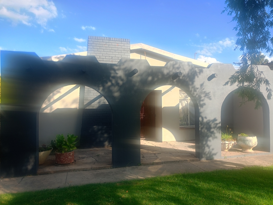 3 Bedroom Property for Sale in Sonland Park Gauteng
