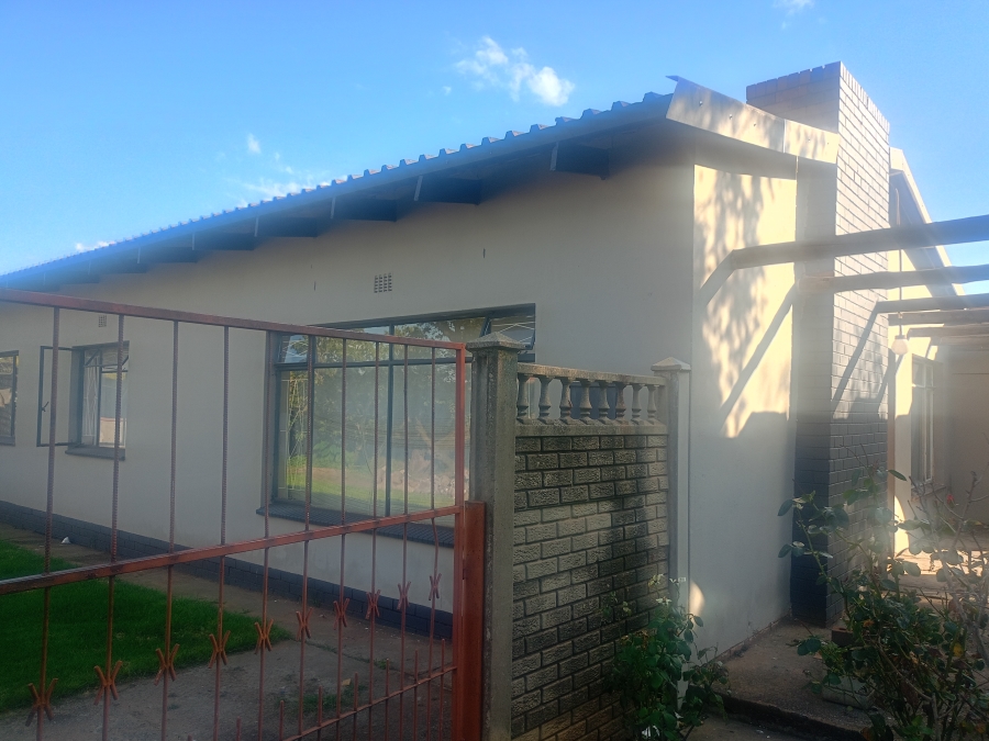 3 Bedroom Property for Sale in Sonland Park Gauteng