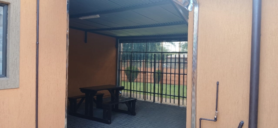 3 Bedroom Property for Sale in Vanderbijlpark CW 4 Gauteng