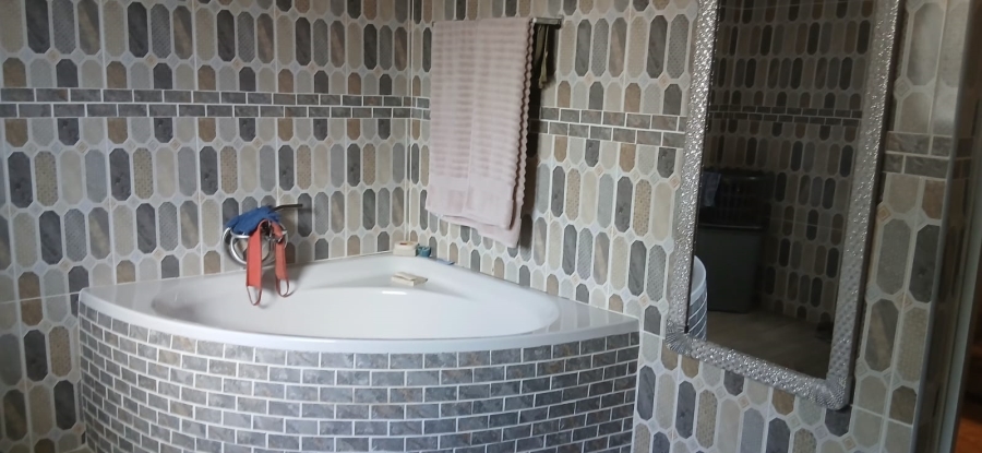 3 Bedroom Property for Sale in Vanderbijlpark CW 4 Gauteng