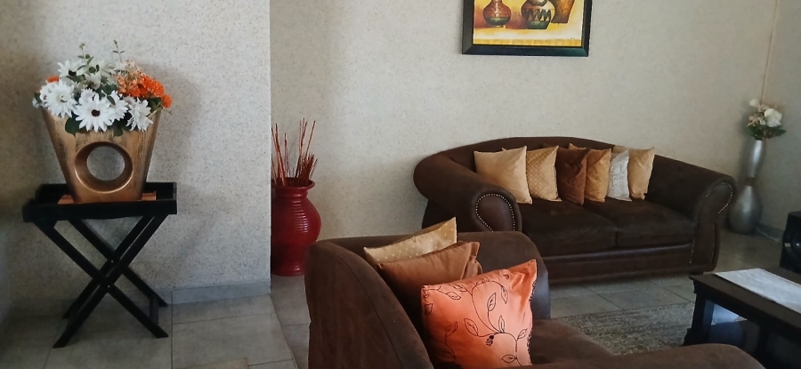 3 Bedroom Property for Sale in Vanderbijlpark CW 4 Gauteng