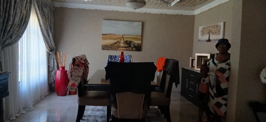 3 Bedroom Property for Sale in Vanderbijlpark CW 4 Gauteng