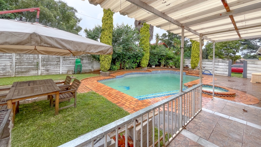 3 Bedroom Property for Sale in Witkoppie Ridge Gauteng