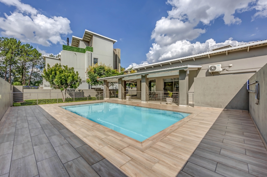 3 Bedroom Property for Sale in Broadacres Gauteng