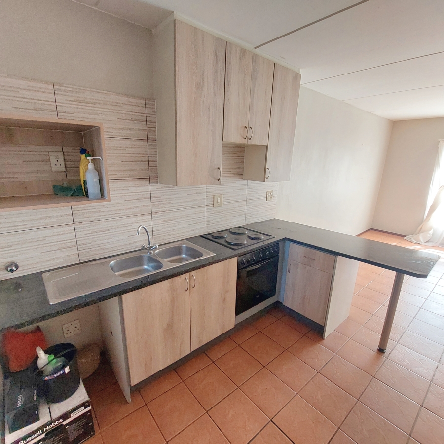 2 Bedroom Property for Sale in Ravenswood Gauteng