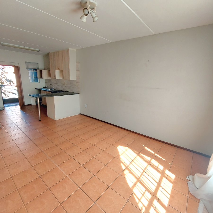 2 Bedroom Property for Sale in Ravenswood Gauteng