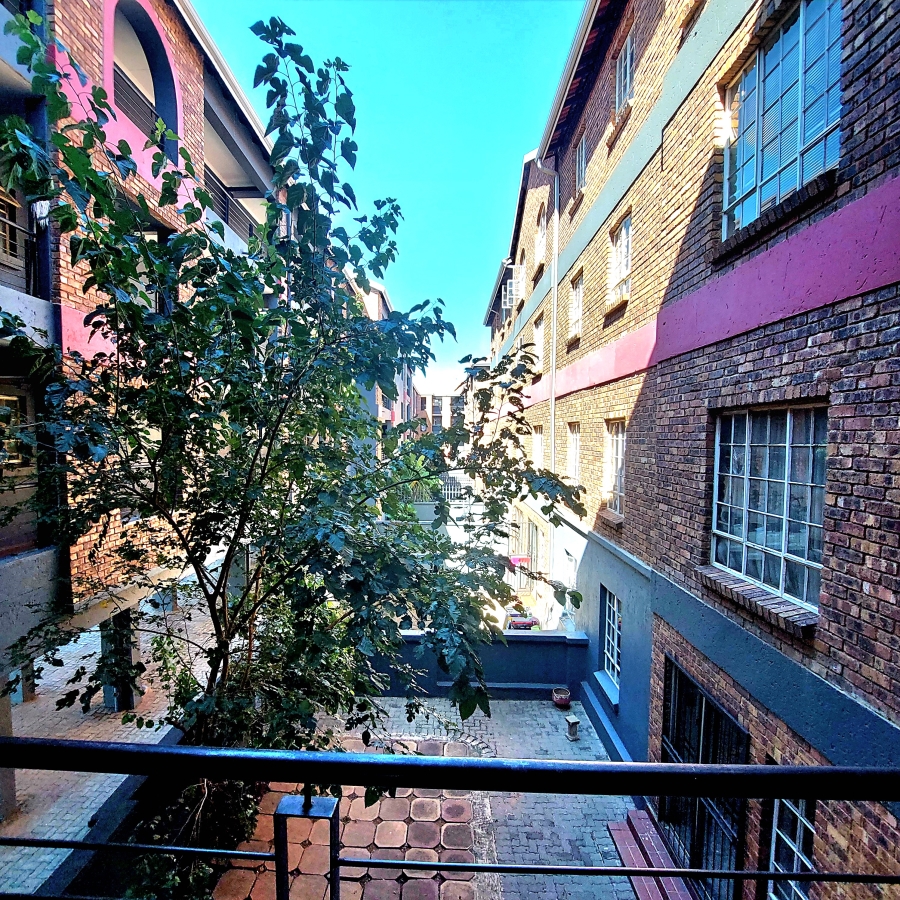 2 Bedroom Property for Sale in Ravenswood Gauteng