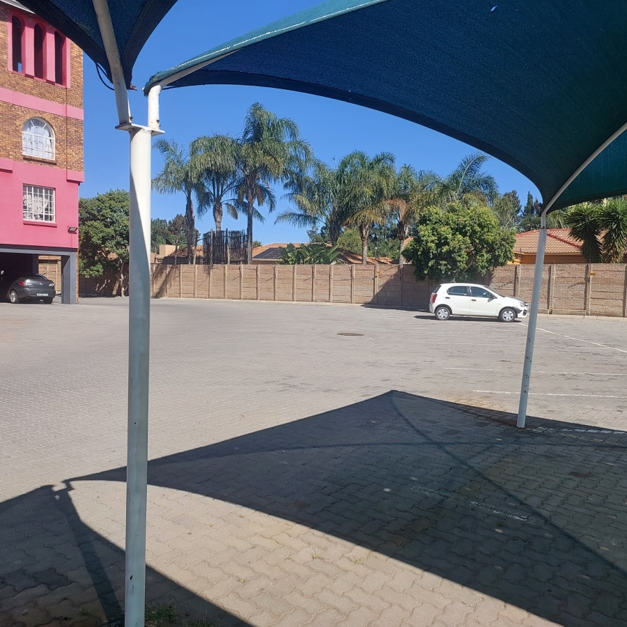 2 Bedroom Property for Sale in Ravenswood Gauteng