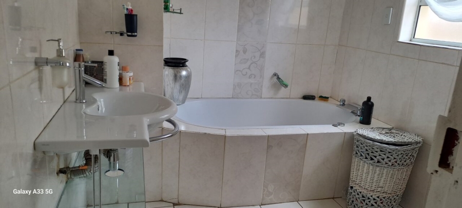 3 Bedroom Property for Sale in Sharon Park Gauteng