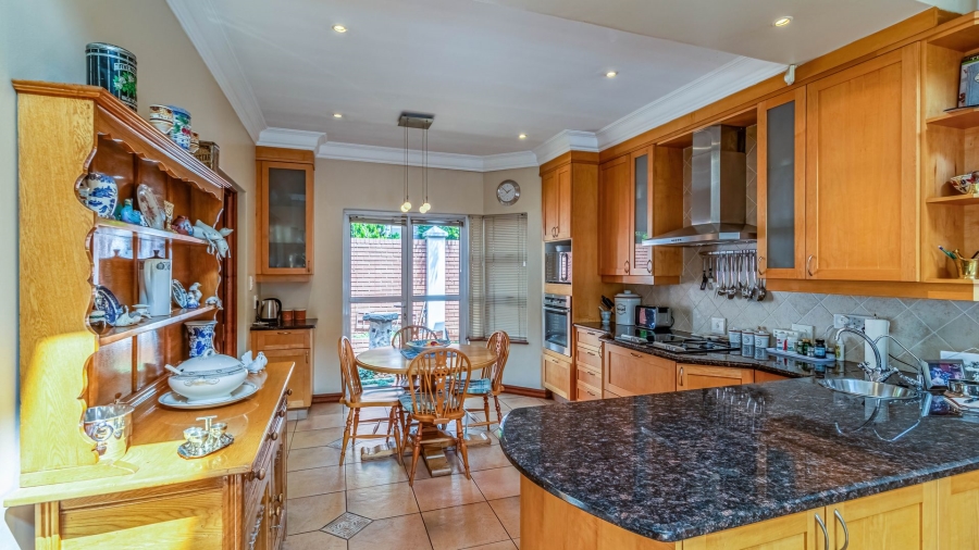 3 Bedroom Property for Sale in Bedfordview Gauteng