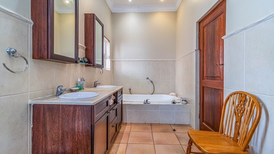 3 Bedroom Property for Sale in Bedfordview Gauteng