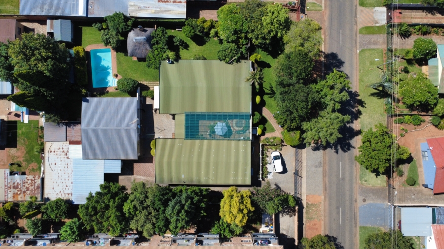 7 Bedroom Property for Sale in Pretoria North Gauteng