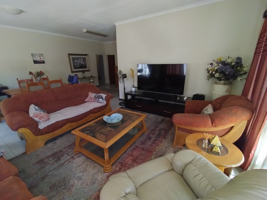 7 Bedroom Property for Sale in Pretoria North Gauteng